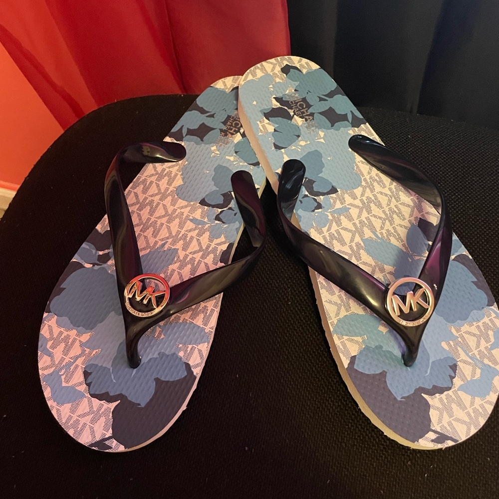 Michael Kors flip flops